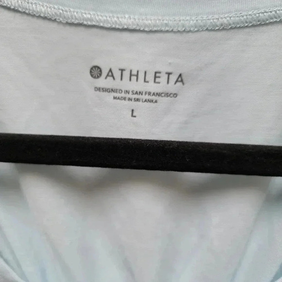 Athleta Breezy Baby Blue Tank Top Size Large - Picture 2 of 2